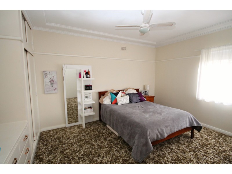 47 Bennett Street, Inverell NSW 2360