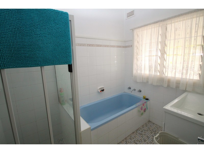 47 Bennett Street, Inverell NSW 2360