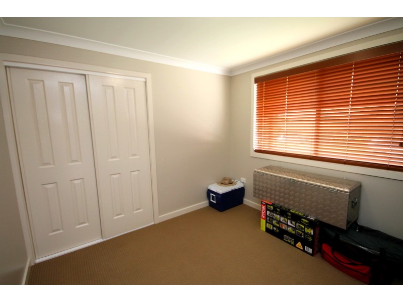 12A Brownleigh Vale Drive, Inverell NSW 2360