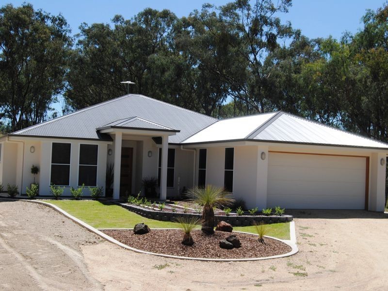 56 Caloola Drive, Inverell NSW 2360