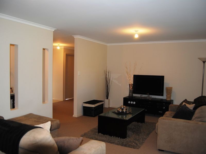 56 Caloola Drive, Inverell NSW 2360