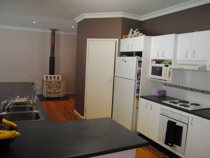 44 Caloola Drive, Inverell NSW 2360