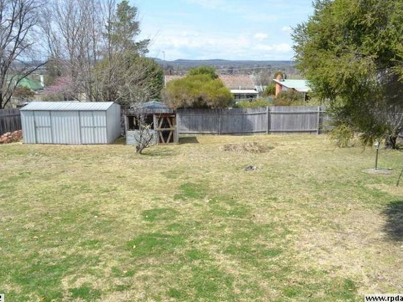 52 Lang Street, Inverell NSW 2360