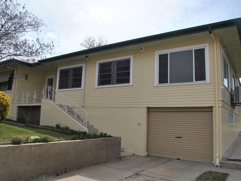 79 Urabatta Street, Inverell NSW 2360