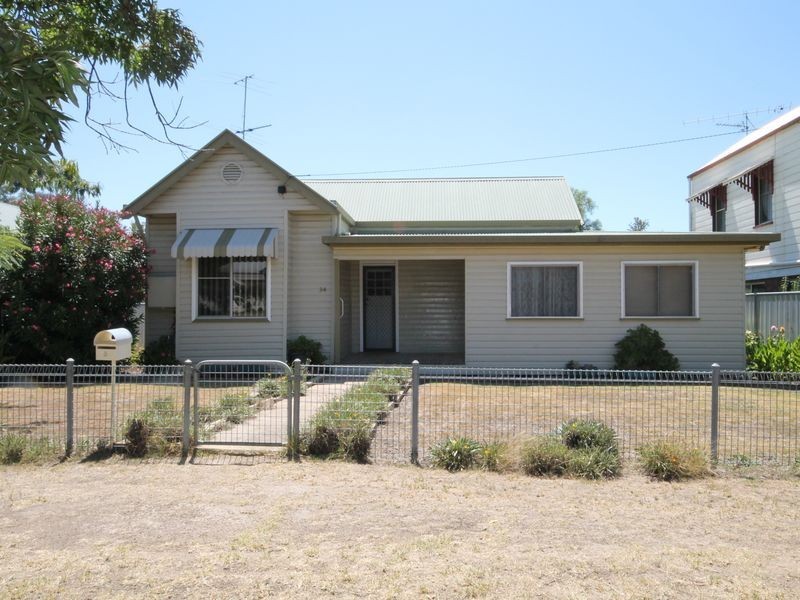 34 Chester Street, Inverell NSW 2360