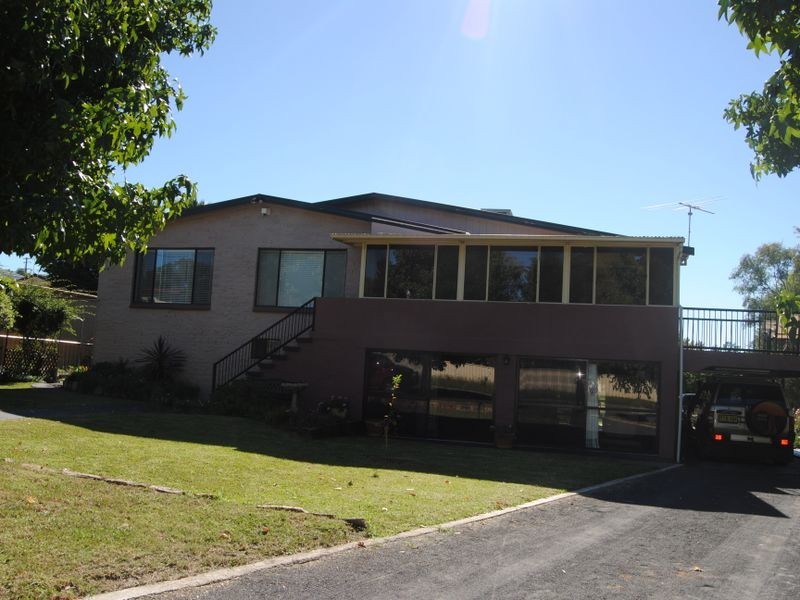 1 Whittingham Street, Inverell NSW 2360
