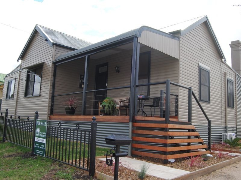 5 Rosslyn Street, Inverell NSW 2360