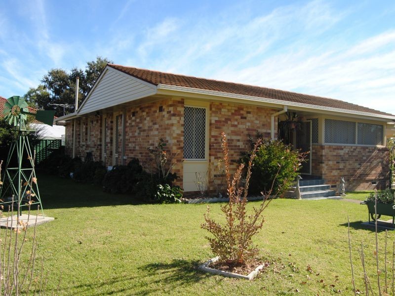 29 Eugene Street, Inverell NSW 2360