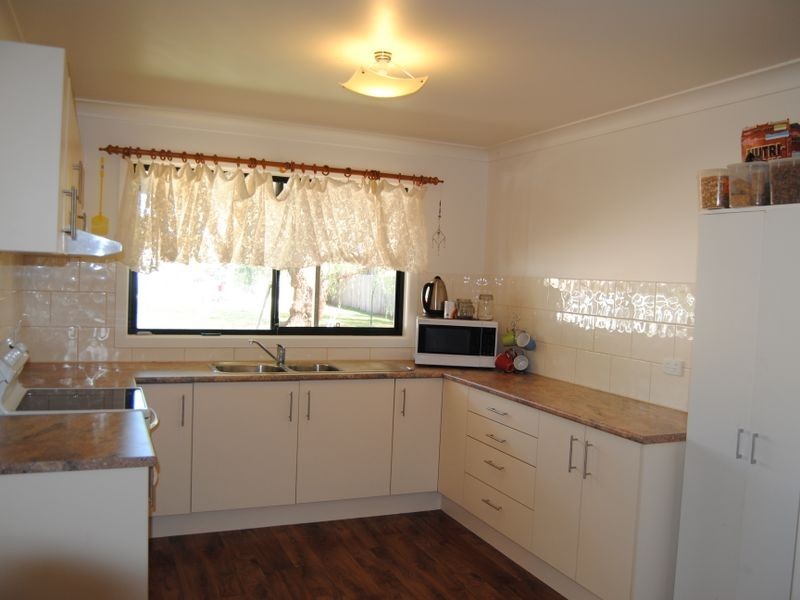 4 Burnett Street, Delungra NSW 2403