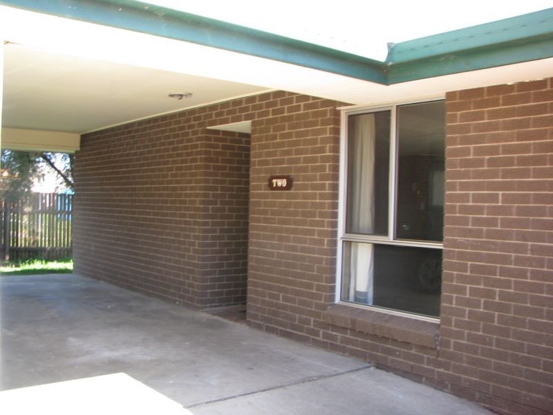 2/10 Herbert Street, Inverell NSW 2360