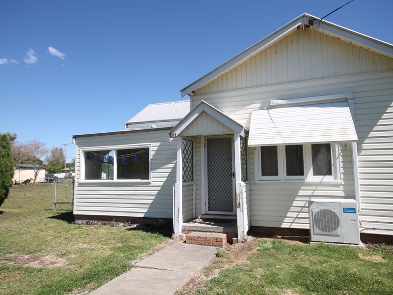 54 Macintyre Street, Inverell NSW 2360