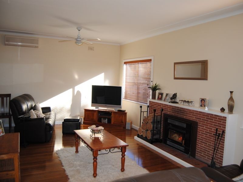2 High Street, Inverell NSW 2360