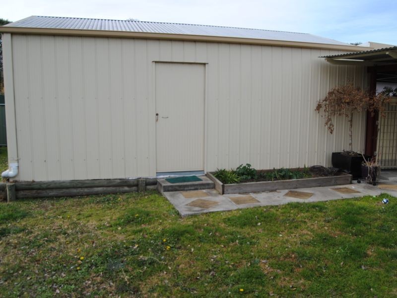 22 Waratah Avenue, Inverell NSW 2360
