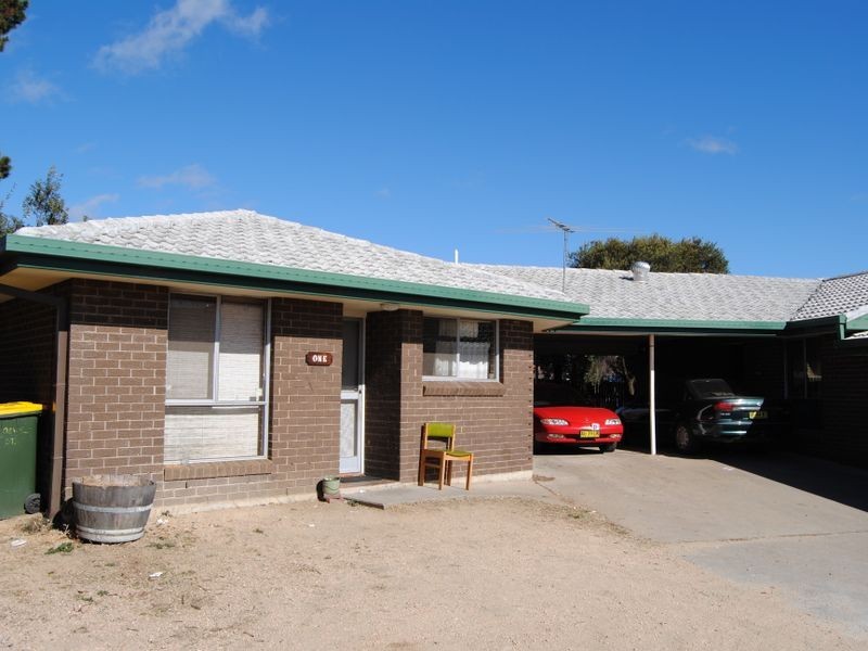 1 & 2/10 Herbert Street, Inverell NSW 2360