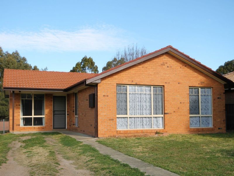 18 Angel Avenue, Inverell NSW 2360