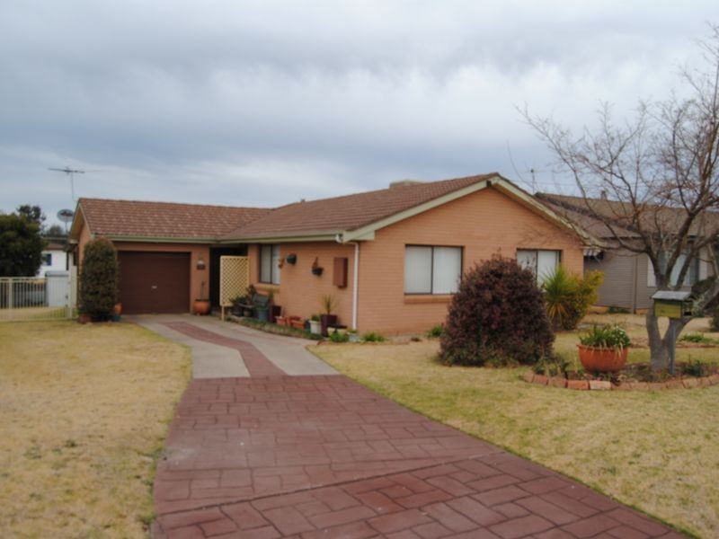 29 Mather Street, Inverell NSW 2360