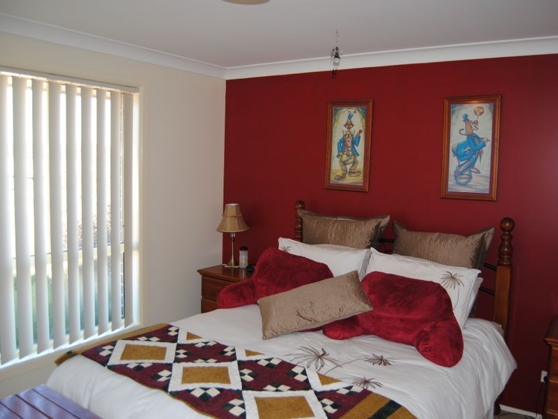 18 Deodara Drive, Inverell NSW 2360