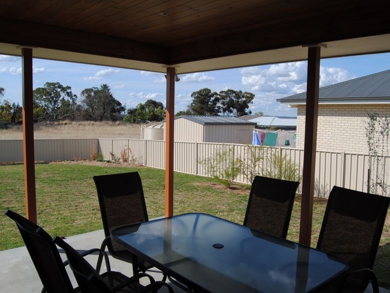 7 Sunnyside Place, Inverell NSW 2360
