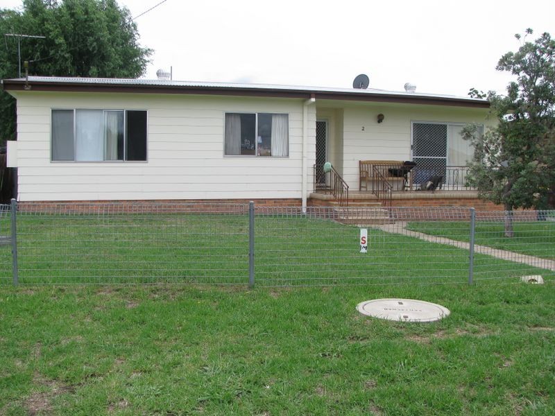 2 Coggan Place, Inverell NSW 2360