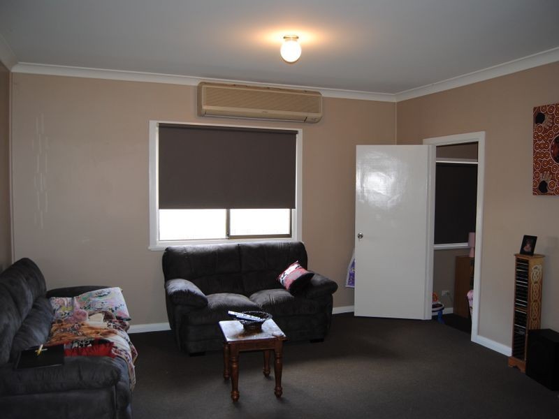 25 Swan Street, Inverell NSW 2360
