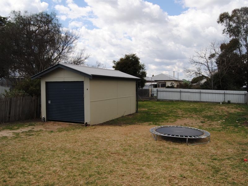 25 Swan Street, Inverell NSW 2360