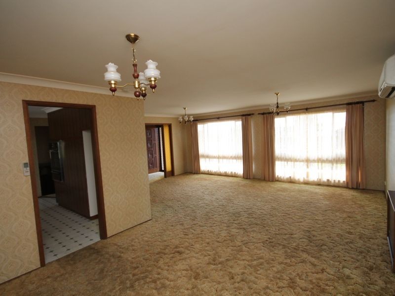 45 Froude Street, Inverell NSW 2360