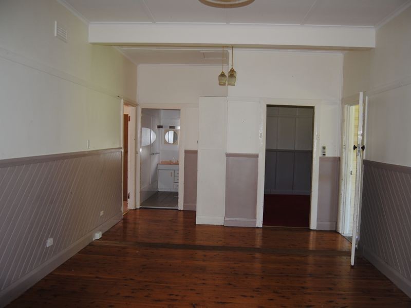 27 King Street, Inverell NSW 2360