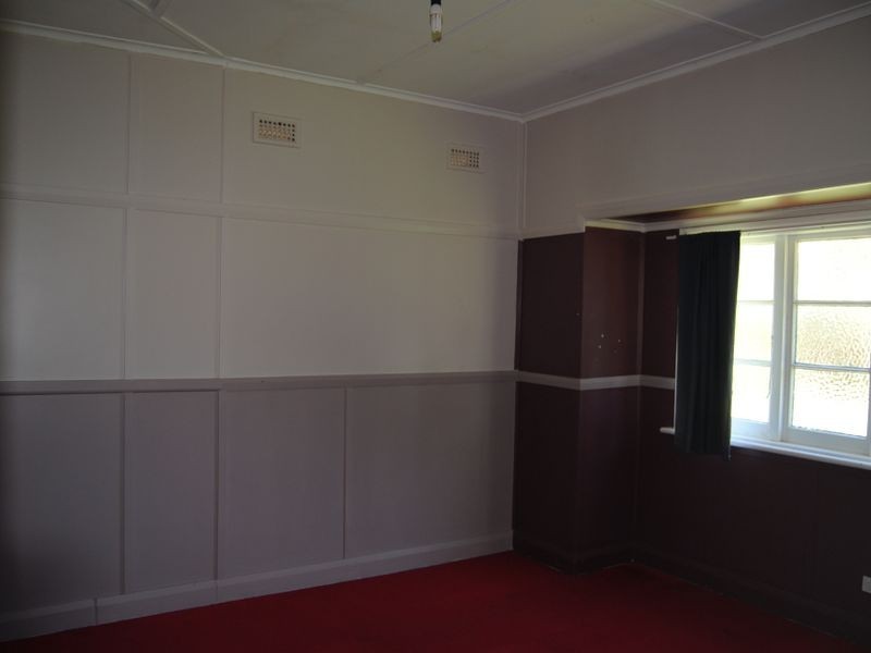 27 King Street, Inverell NSW 2360