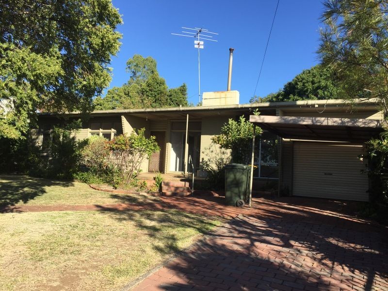 19 Gordon Street, Inverell NSW 2360