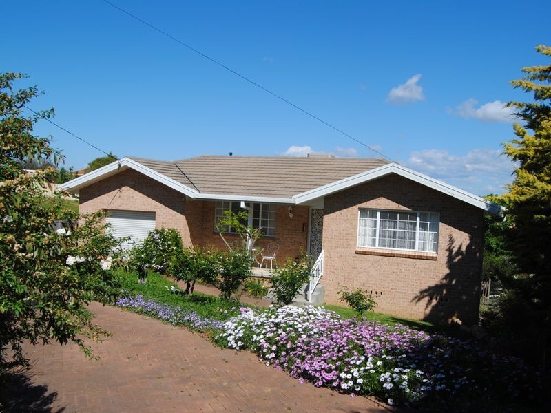 54 Lewin Street, Inverell NSW 2360