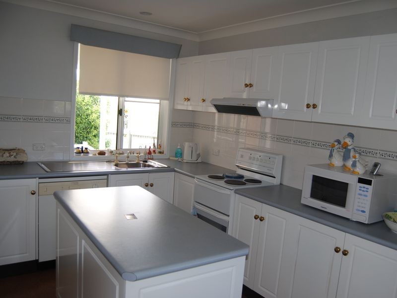 54 Lewin Street, Inverell NSW 2360