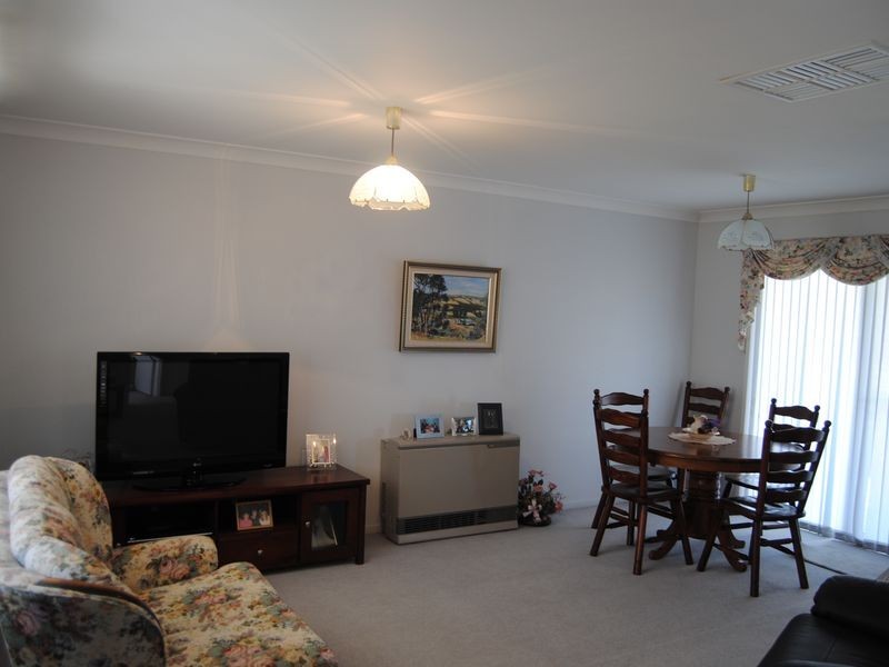 54 Lewin Street, Inverell NSW 2360