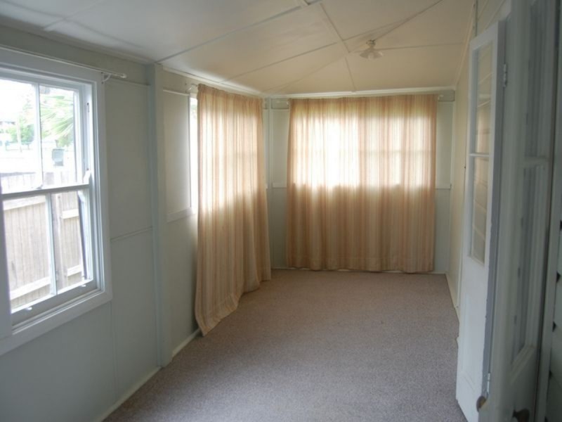 54 Chester Street, Inverell NSW 2360