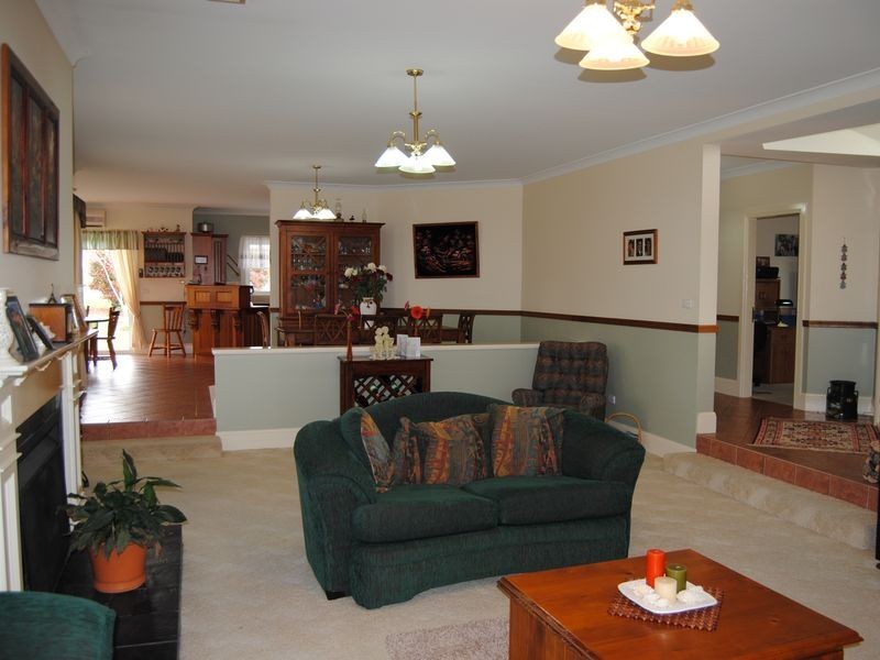 117b Moore Street, Inverell NSW 2360