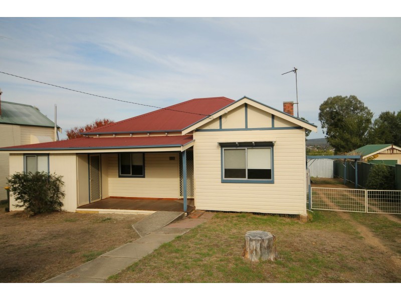 51 George Street, Inverell NSW 2360