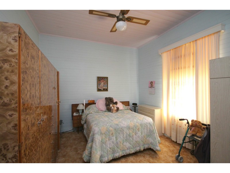 11 Chester Street, Inverell NSW 2360