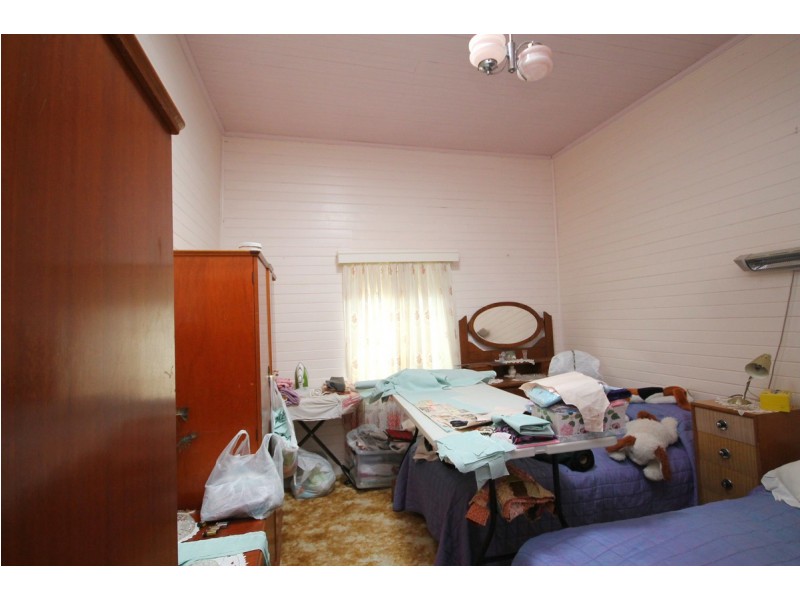 11 Chester Street, Inverell NSW 2360