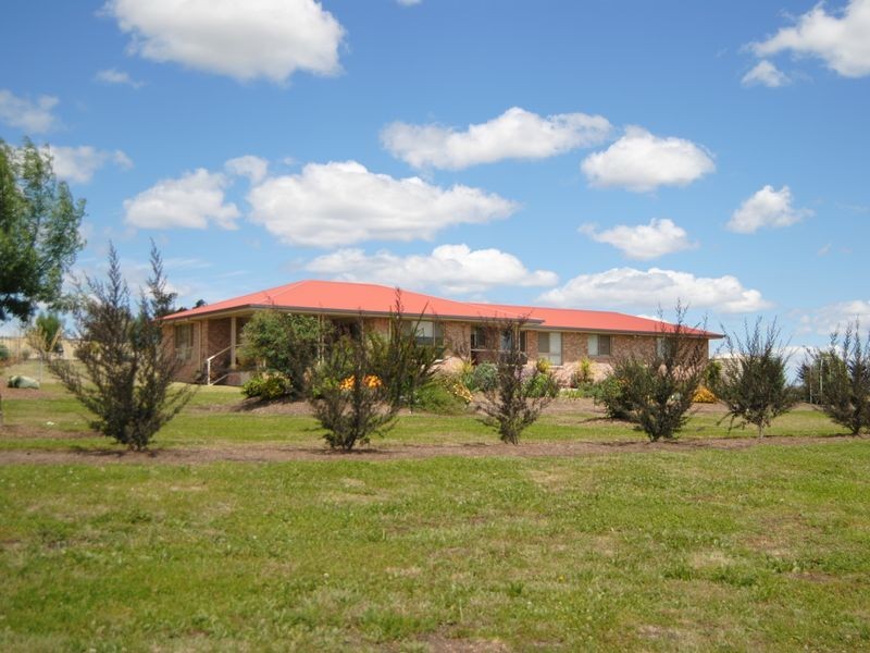 19 Defraines Lane, Inverell NSW 2360