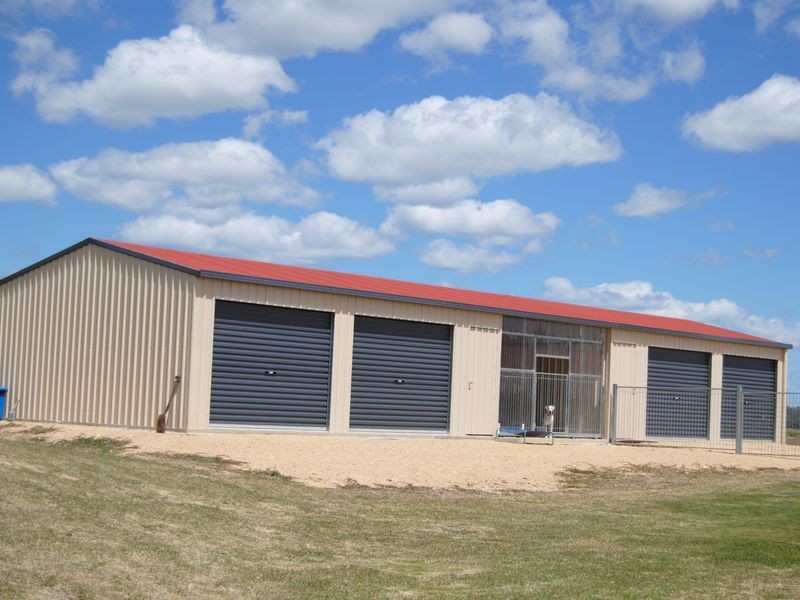 19 Defraines Lane, Inverell NSW 2360