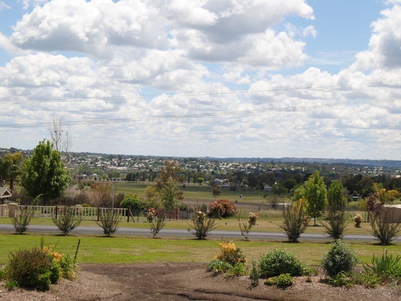19 Defraines Lane, Inverell NSW 2360
