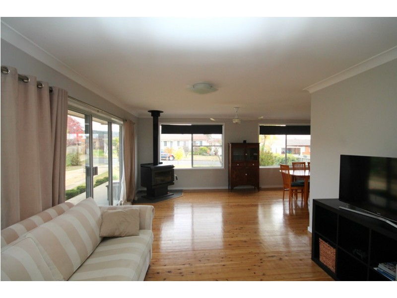 18 Lauder Street, Inverell NSW 2360