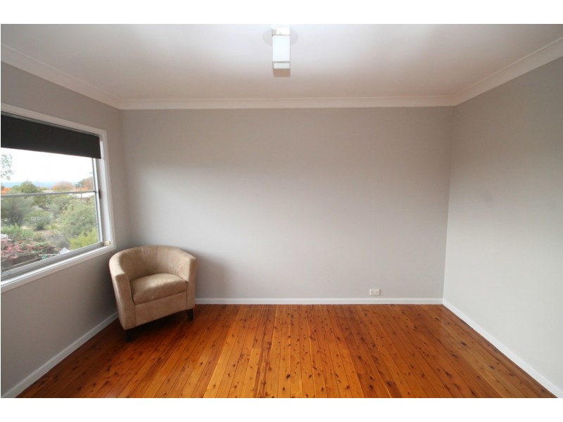 18 Lauder Street, Inverell NSW 2360