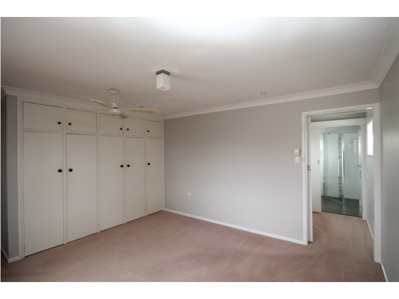 18 Lauder Street, Inverell NSW 2360