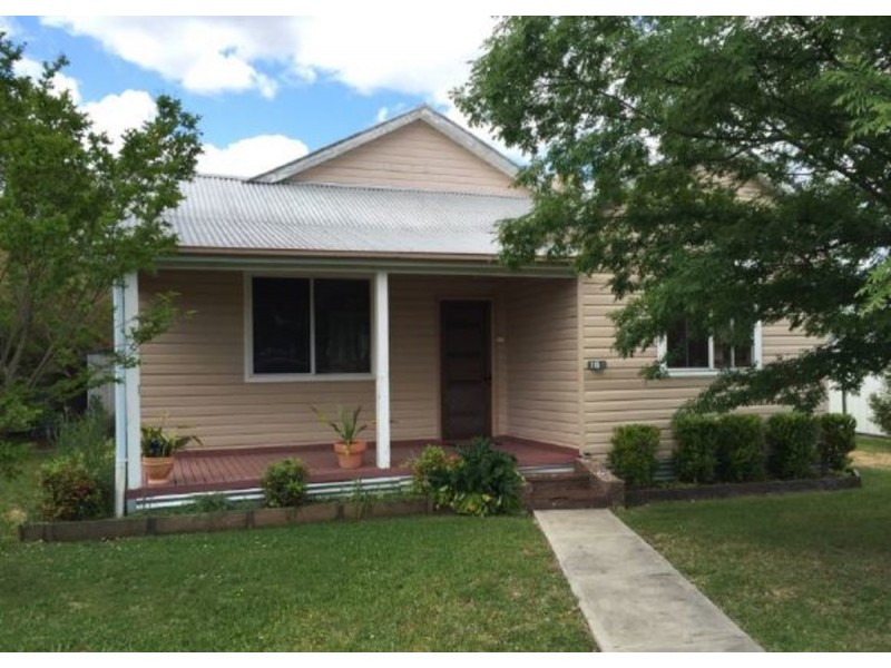 10 Hindmarsh Street, Inverell NSW 2360