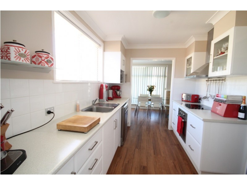 98 Short Street, Inverell NSW 2360