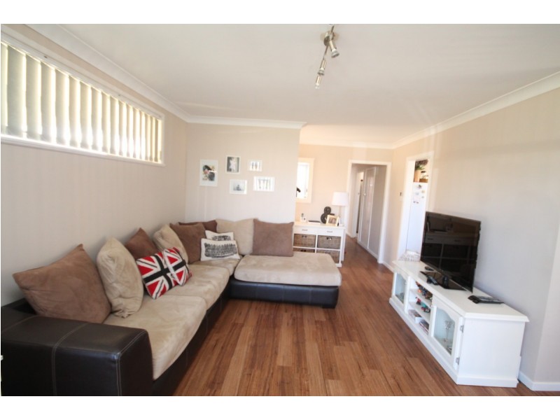 98 Short Street, Inverell NSW 2360