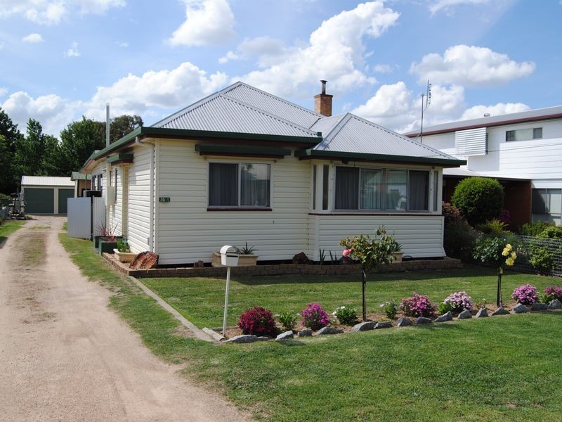 70 Oswald Street, Inverell NSW 2360