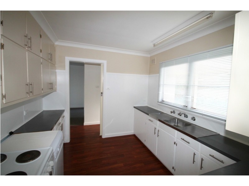 35 Gordon Street, Inverell NSW 2360