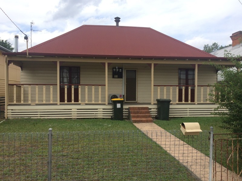 33 Urabatta Street, Inverell NSW 2360