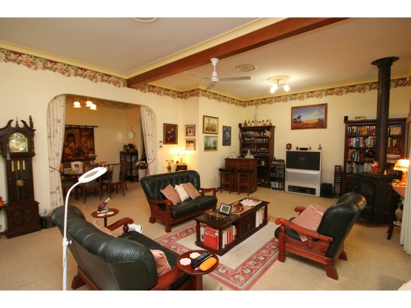 60 Brae Street, Inverell NSW 2360